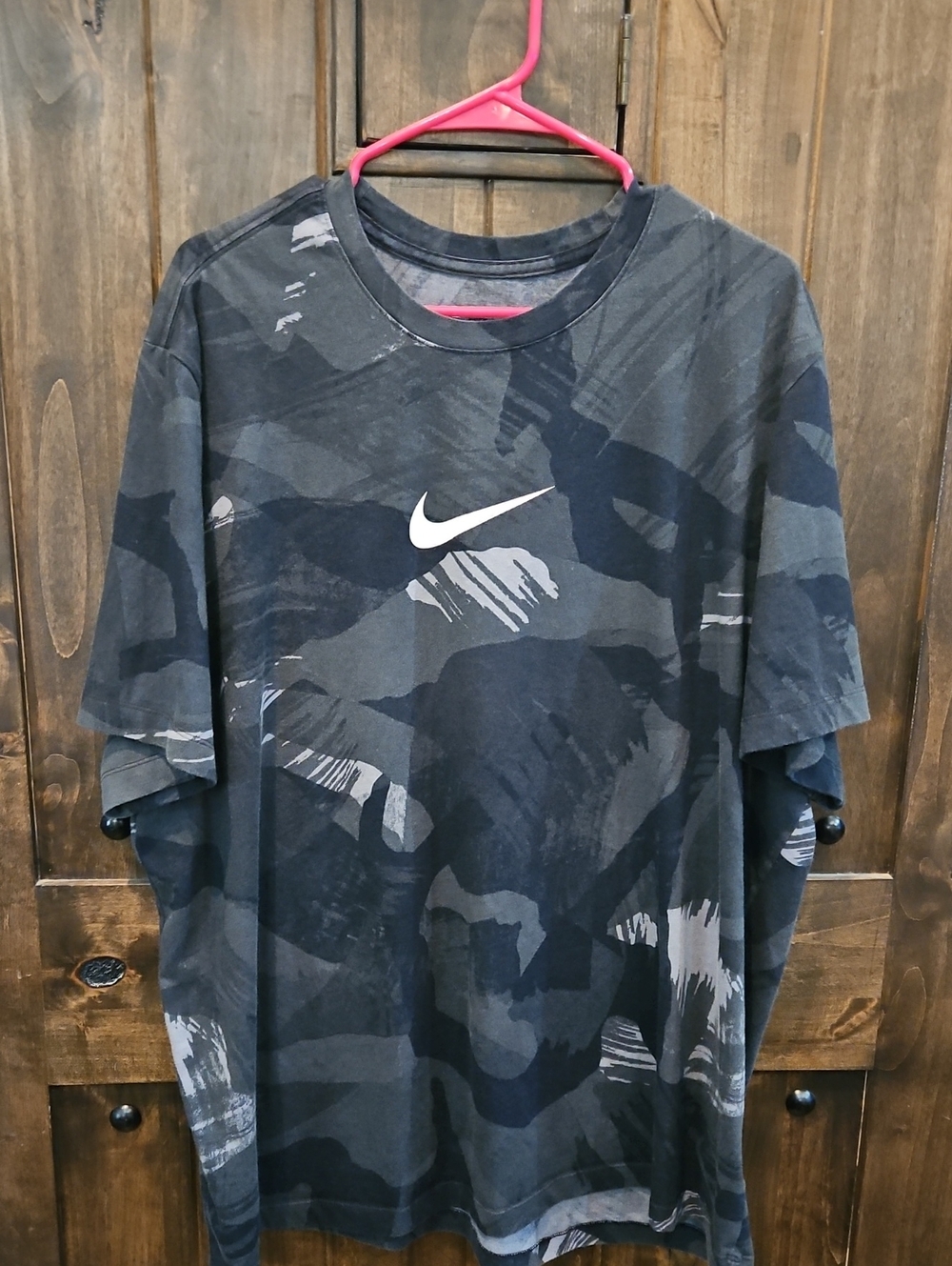 Nike Men’s Black & Gray Camo Dri-fit Short-Sleeve Tee